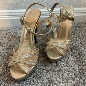 Gold platform glitter strap heels 7.5